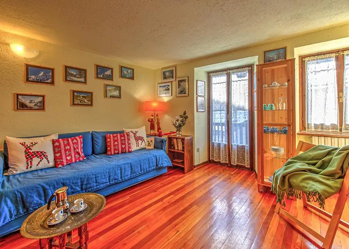 Claire - Relax Con Splendida Vista - Cour 0081 * Courmayeur