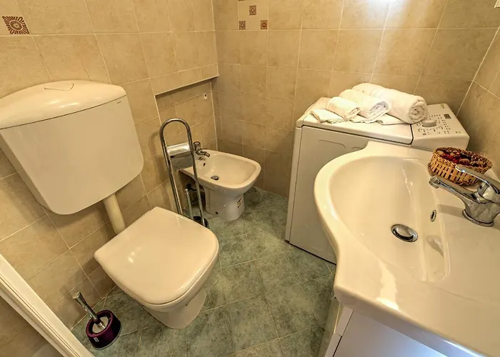 Claire - Relax Con Splendida Vista - Cour 0081 Courmayeur